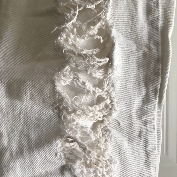 WHITE RIPPED JEANS - Picture 3 of 6